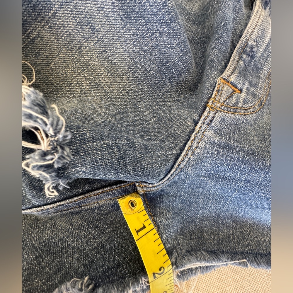 Frame Denim Shorts - Picture 7 of 9